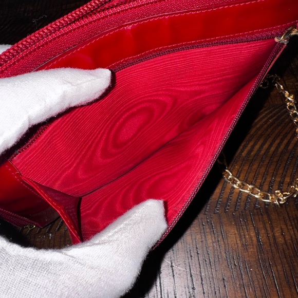 CHANEL CC Logo Patent Leather Zip Around Long Wallet Red vintage converted - Picture 15 of 16